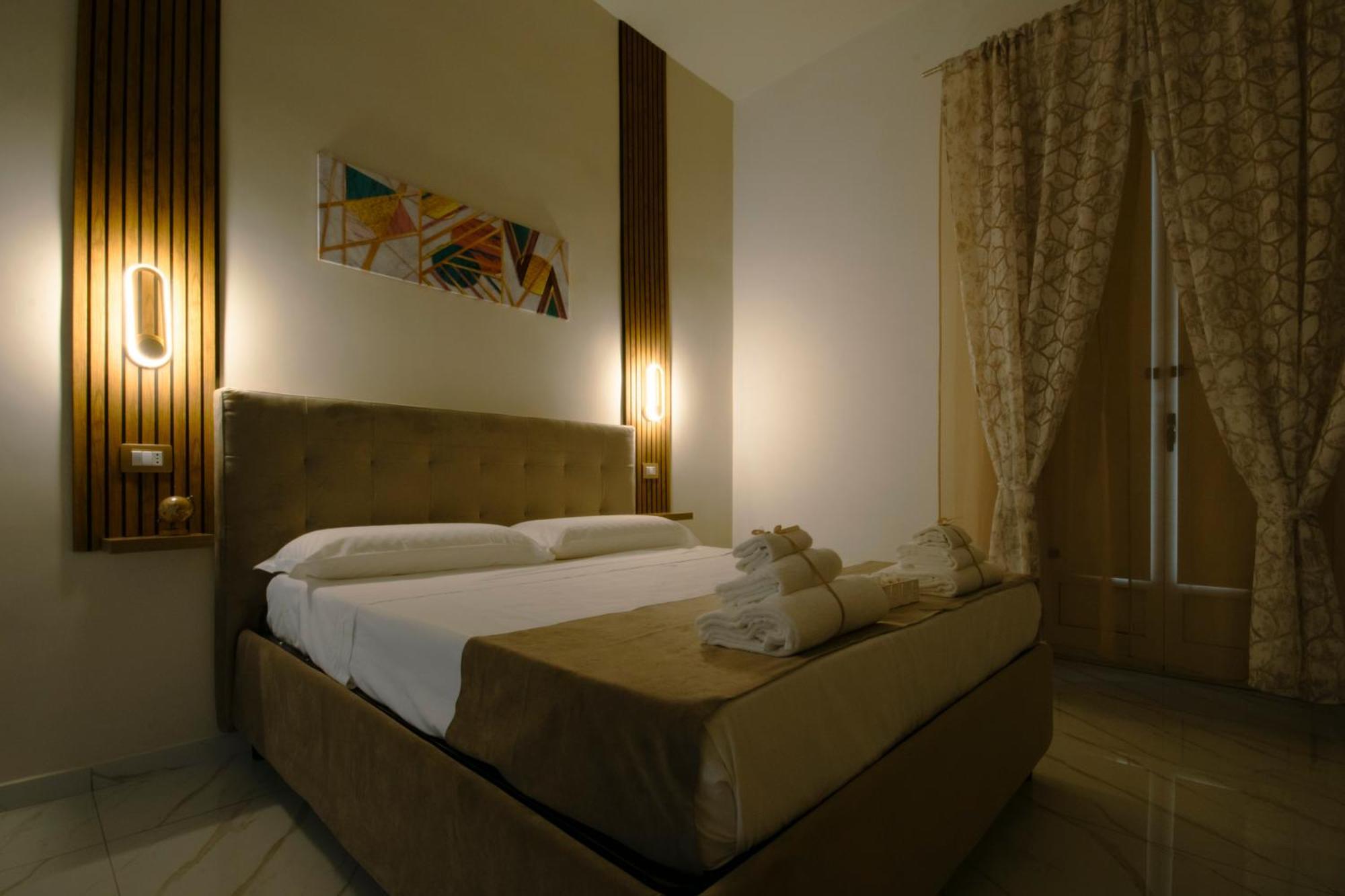 Hotel La Reggia Della Duchesca Napoli Esterno foto